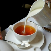 Té con leche y/o limón