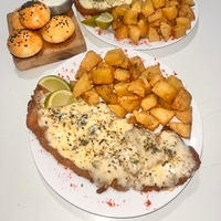 Milanesa con Mozzarella y Roquefort
